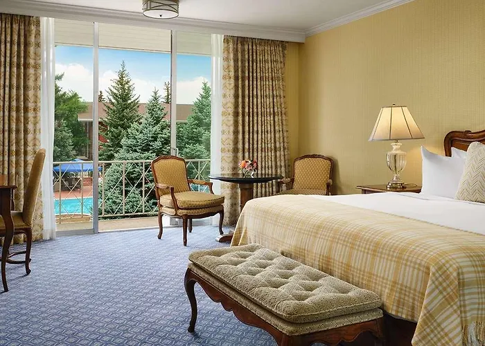 Hotel Little America & 4*