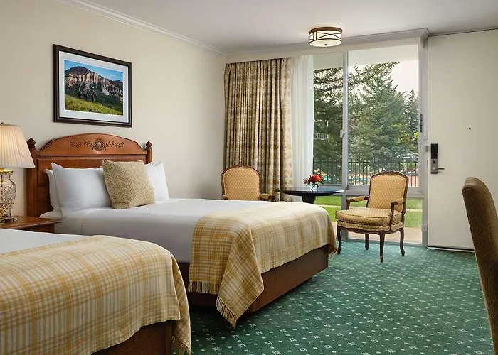 Little America & Hotel 4*